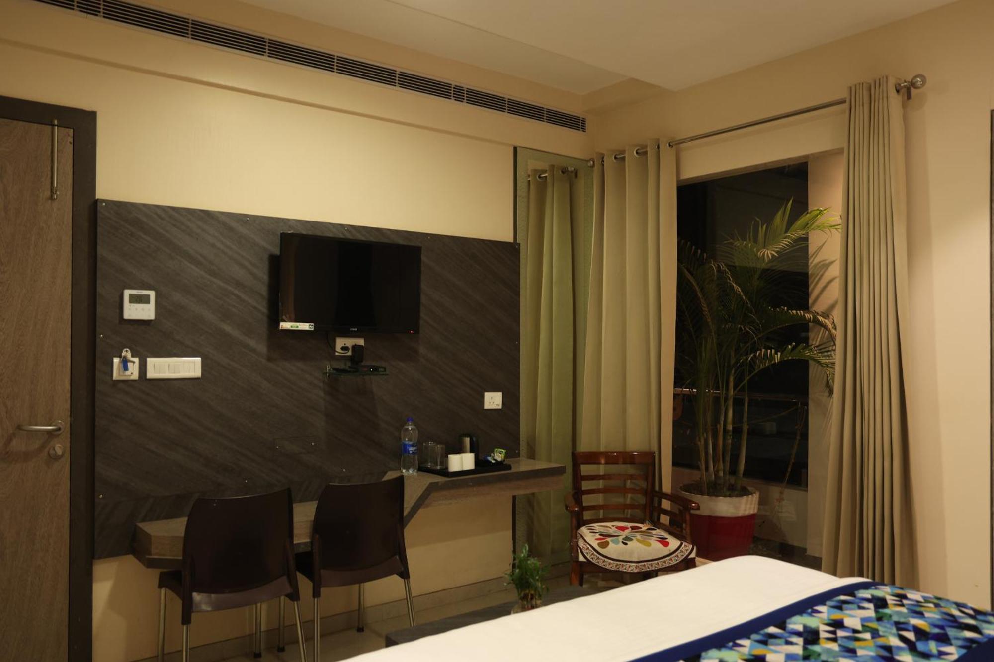 Hotel Pinaka Inn Lucknow Esterno foto