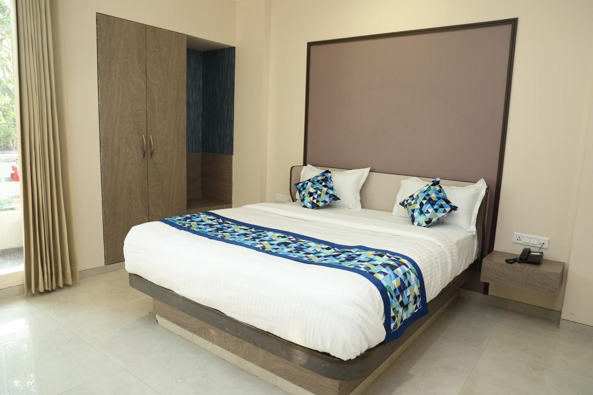 Hotel Pinaka Inn Lucknow Esterno foto